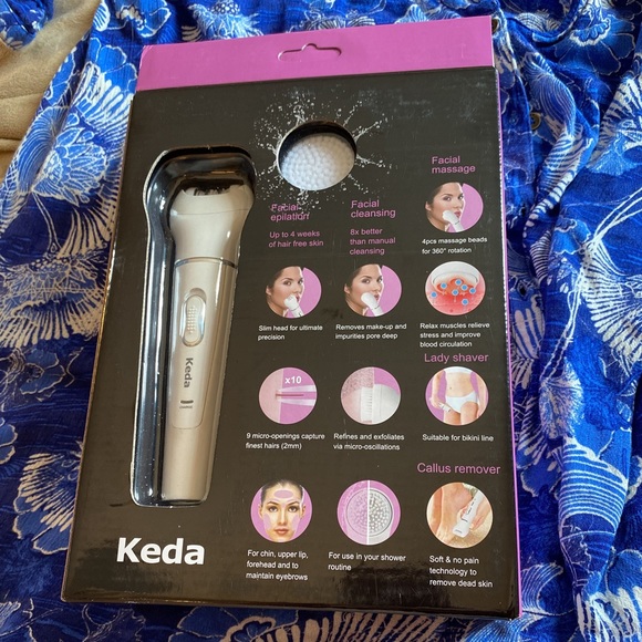 New Keda Epilator+cleaning brush+massager+Lady shaver + Callus remover - Picture 2 of 10